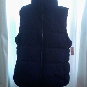 *NWT* Old Navy Puffer Vest